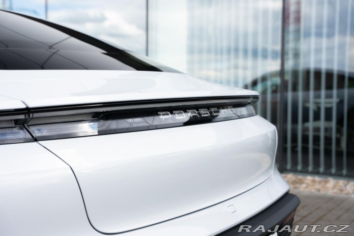 Porsche Taycan 2026