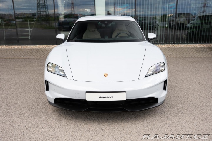 Porsche Taycan 2026