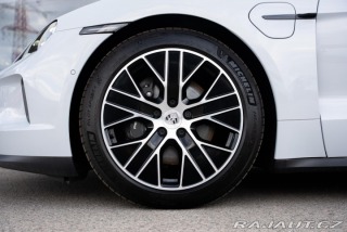 Porsche Taycan 2026