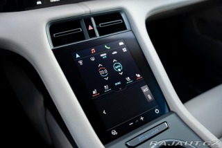 Porsche Taycan 2026