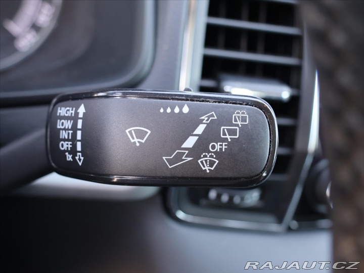 Škoda Karoq 2,0 TDI LED Navi CZ DPH 1 2021