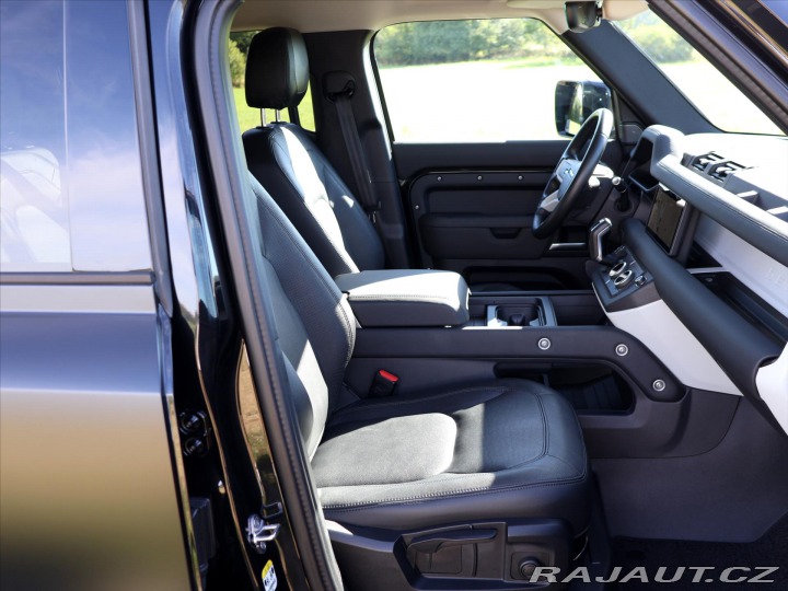 Land Rover Defender 3,0 D200 110 S 147kW CZ D 2024