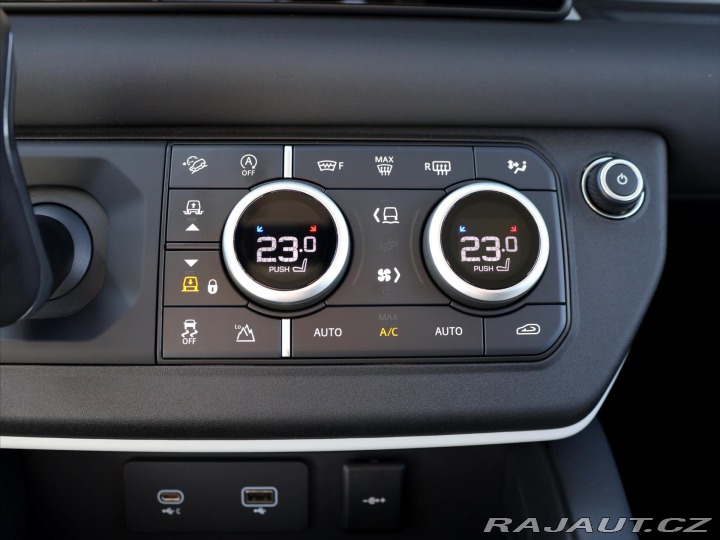 Land Rover Defender 3,0 D200 110 S 147kW CZ D 2024