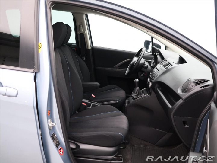Mazda 5 2,0 i 110kW Center-Line X 2010