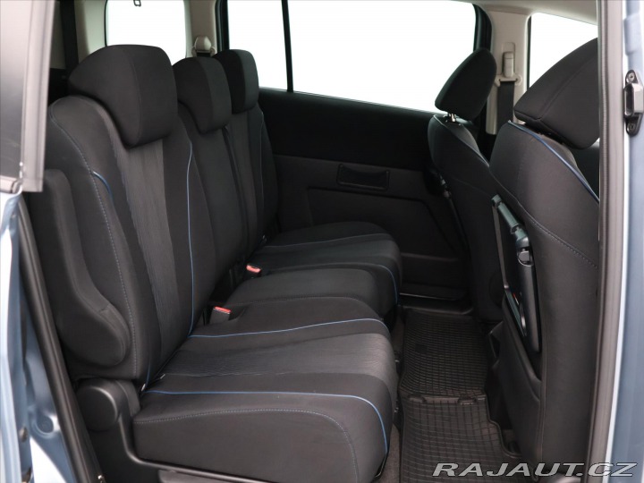 Mazda 5 2,0 i 110kW Center-Line X 2010