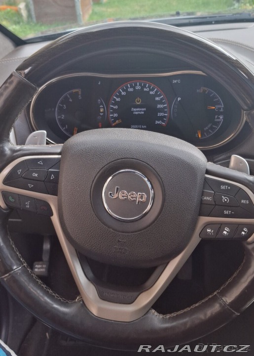 Jeep Grand Cherokee 3,0   crd v6 summit 4x4 2 2014