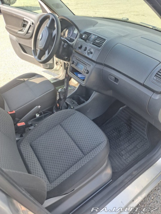 Škoda Fabia 1,4   benzín 2012