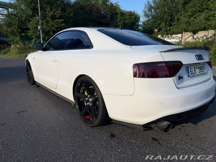 Audi A5 3,0 1800