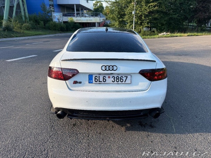 Audi A5 3,0 1800