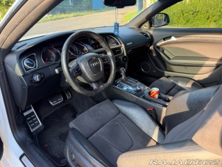 Audi A5 3,0 1800