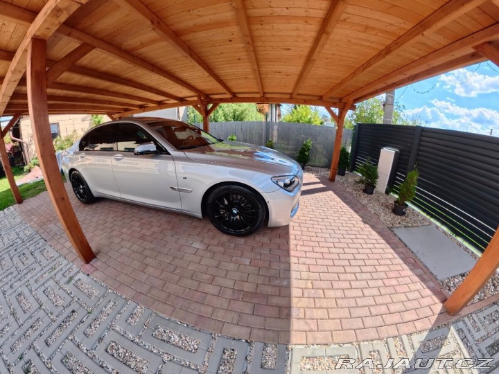 BMW 7 4,4 V8 TwinPower Turbo 2013