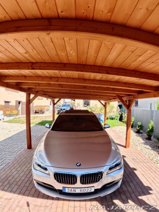 BMW 7 4,4 V8 TwinPower Turbo 2013