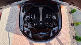 BMW 7 4,4 V8 TwinPower Turbo 2013
