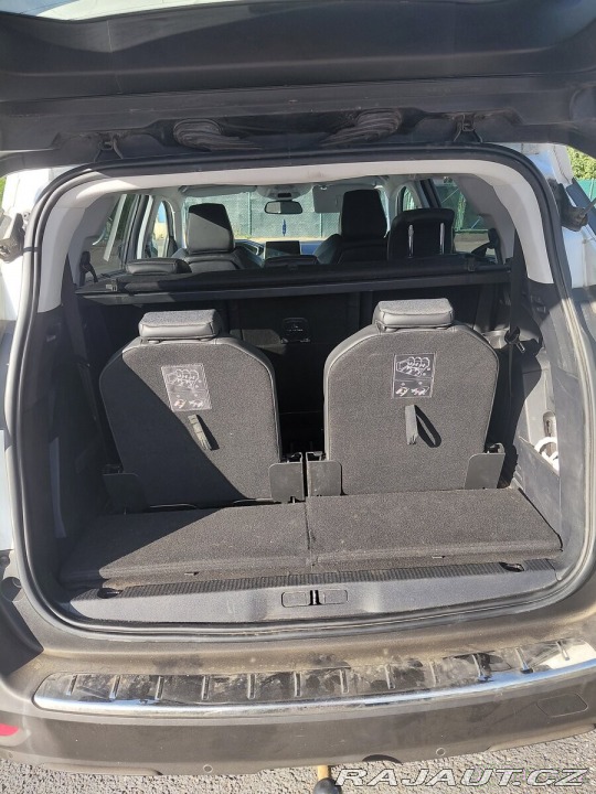 Peugeot 5008 1,6 2017