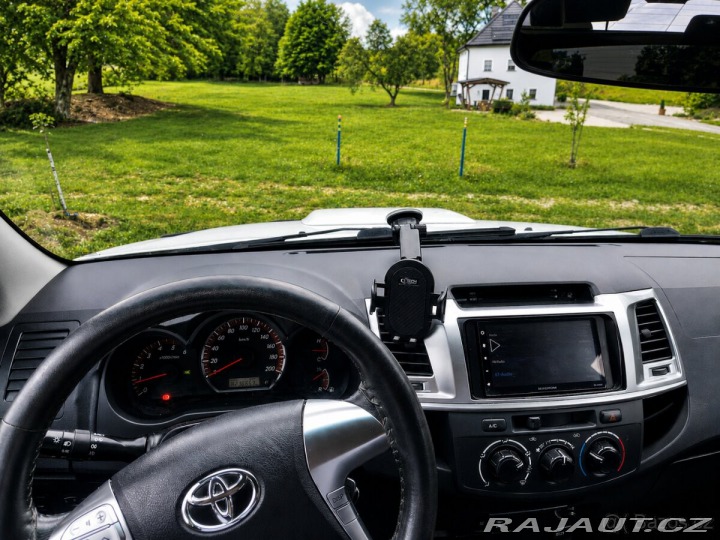 Toyota Hilux 2,5 d4d 2014, tažné, ČR 2014