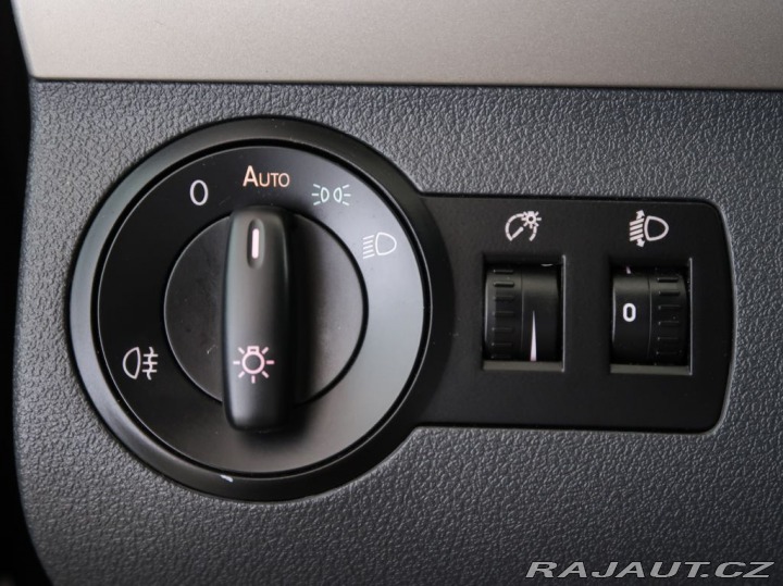 Volkswagen Touran 1.4TSi,103kW,Automat 2009