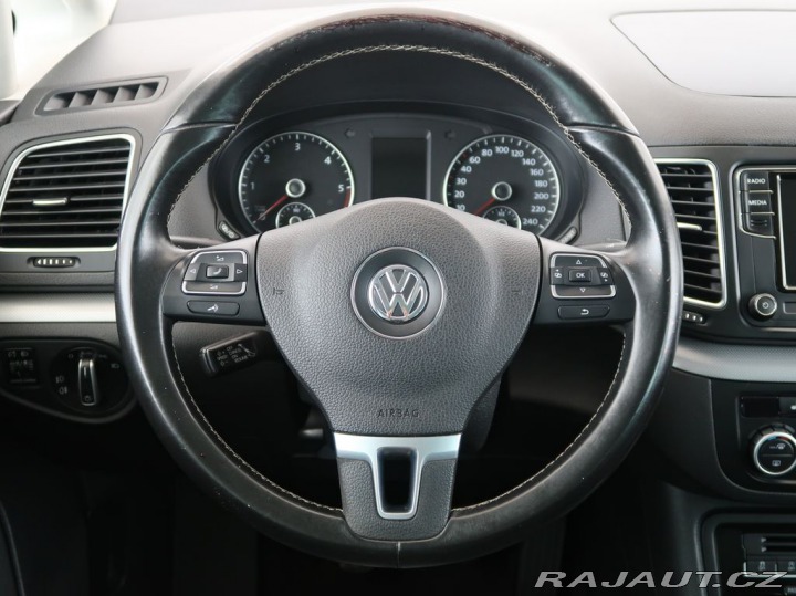 Volkswagen Sharan 2.0TDI,103kW,MT,Comfortli 2012