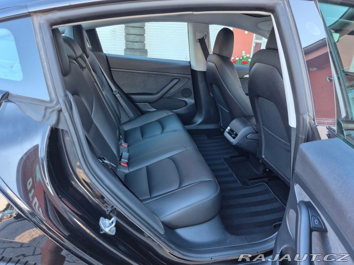 Tesla Model 3 Long Range Dual Motor - 3 2023