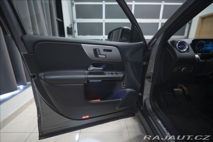 Mercedes-Benz GLB 2,0 200d 4MATIC NAVI KAME 2023