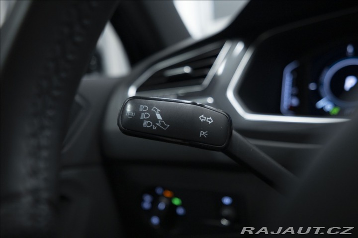 Volkswagen Tiguan 1,4 TSI DSG eHYBRID R-LIN 2022