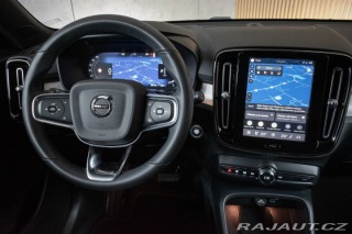 Volvo XC40 B4 CORE*145KW*ACC*ČR*DPH* 2022