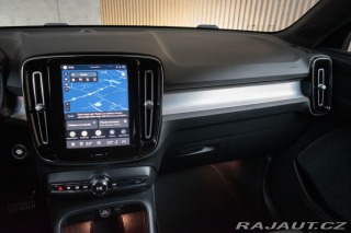 Volvo XC40 B4 CORE*145KW*ACC*ČR*DPH* 2022
