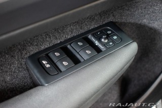 Volvo XC40 B4 CORE*145KW*ACC*ČR*DPH* 2022