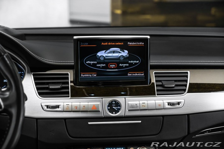 Audi A8 6,3 W12 L Max výbava 2015