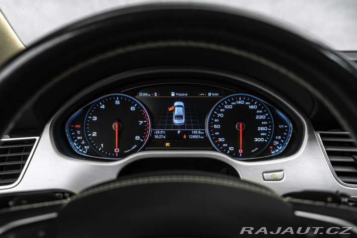 Audi A8 6,3 W12 L Max výbava 2015