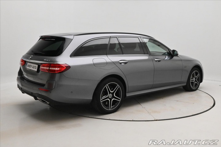 Mercedes-Benz E 2,0 300de 225kW 4Matic Zá 2022
