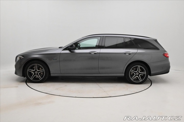 Mercedes-Benz E 2,0 300de 225kW 4Matic Zá 2022