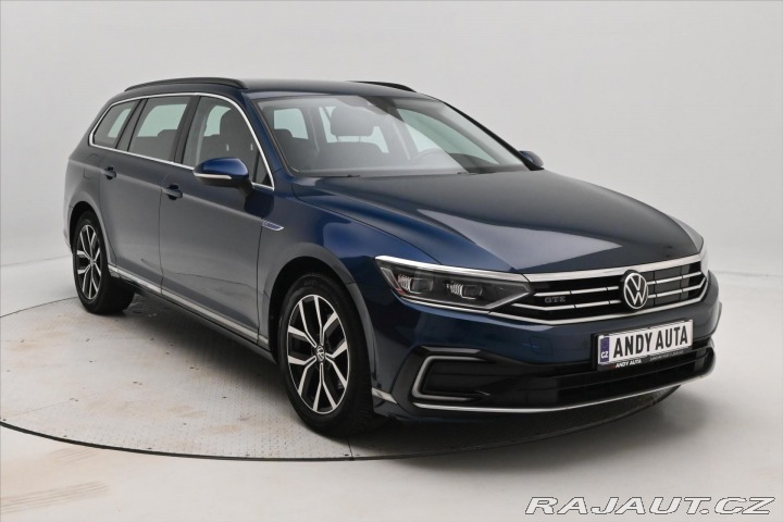 Volkswagen Passat 1,4 GTE TSI 160 kW DSG Zá 2022