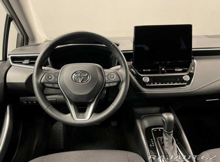 Toyota Corolla 1,5 COMFORT 2024