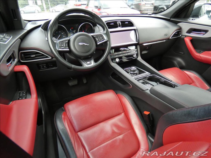 Jaguar F-Pace 3,0 D 300 PS,R-Sport,ČR,D 2016