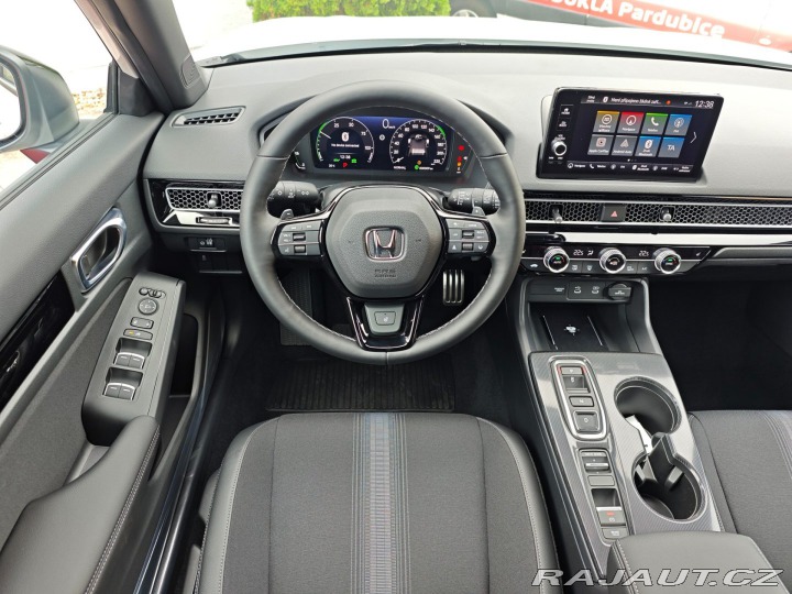 Honda Civic 2.0 e:HEV SPORT rezervace 2026