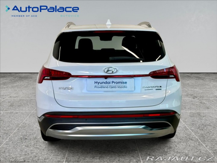 Hyundai Santa Fe 2,2 CRDI STYLE 4X4 1.MAJI 2022