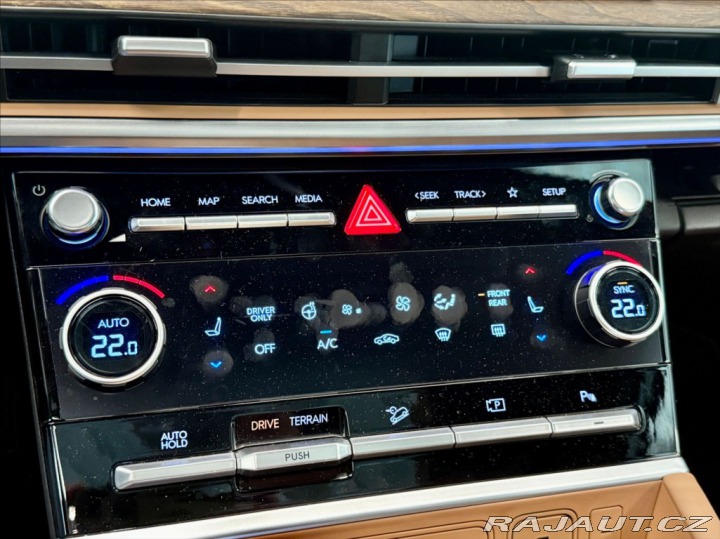 Hyundai Santa Fe 1,6 T-GDI HEV CALLIGRAPHY 2026