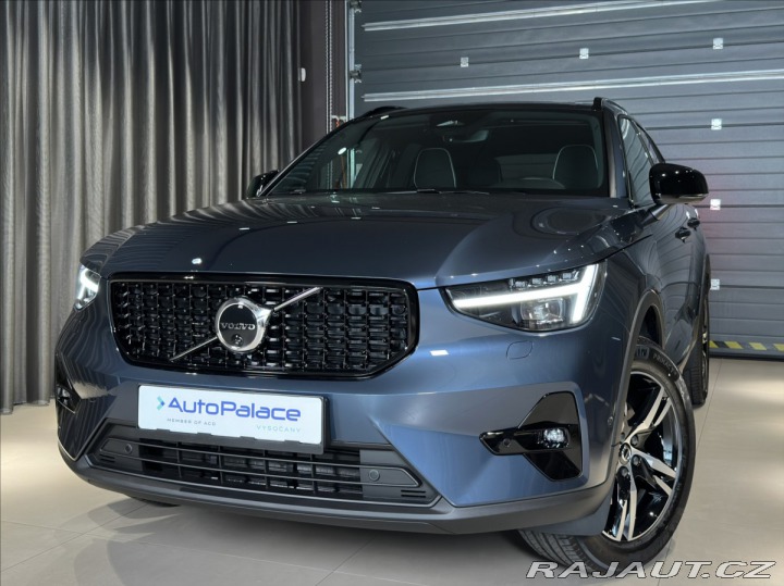Volvo XC40 2,0 B4 Plus 2026