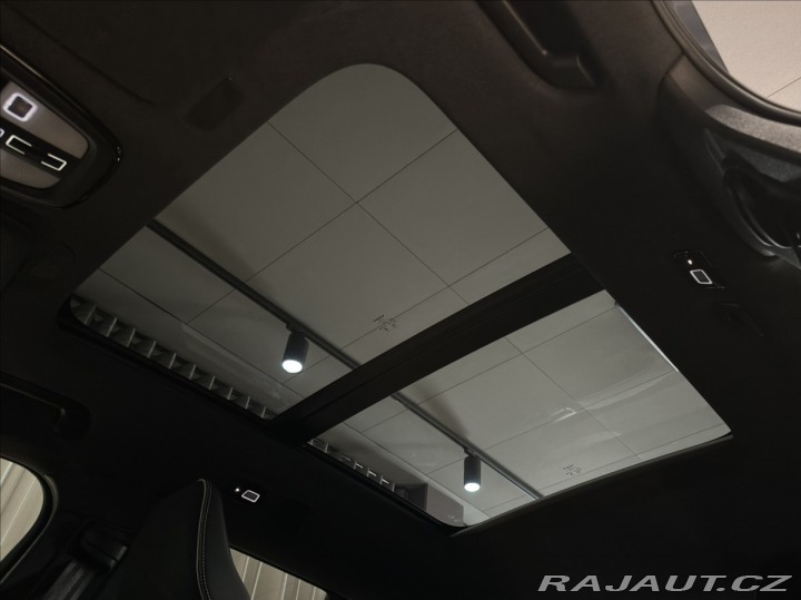 Volvo XC40 2,0 B4 Plus 2026