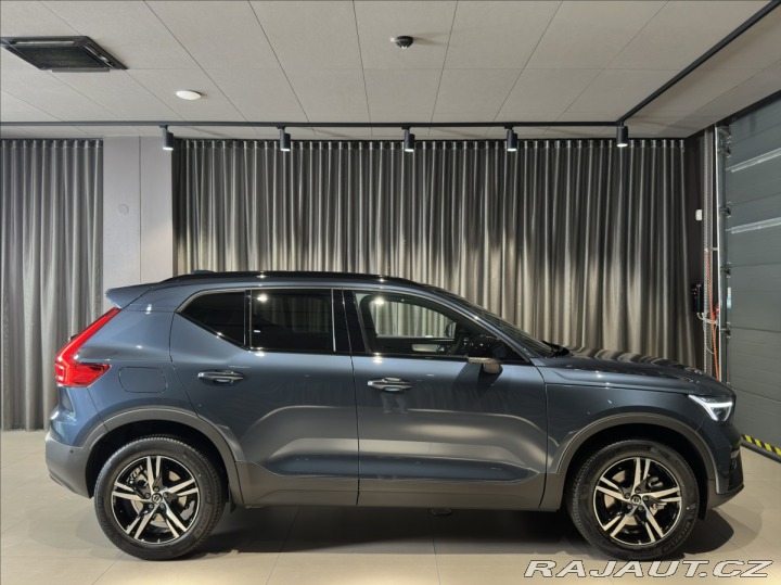 Volvo XC40 2,0 B4 Plus 2026