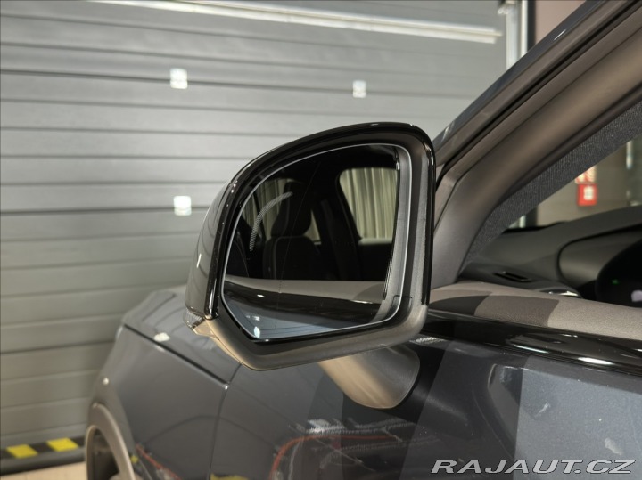 Volvo XC40 2,0 B4 Plus 2026