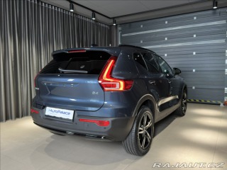 Volvo XC40 2,0 B4 Plus 2026