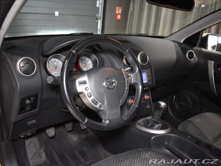 Nissan Qashqai 1,6 Pano,Bezklíč,Bose 2009