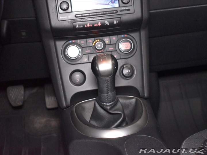 Nissan Qashqai 1,6 Pano,Bezklíč,Bose 2009