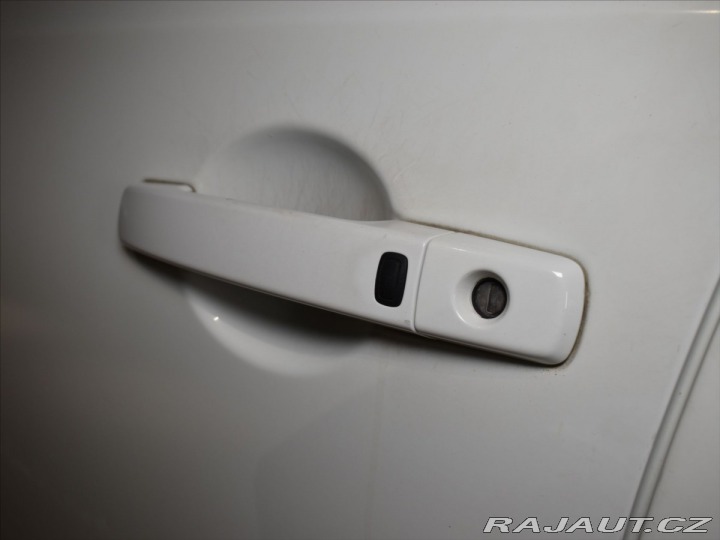 Nissan Qashqai 1,6 Pano,Bezklíč,Bose 2009