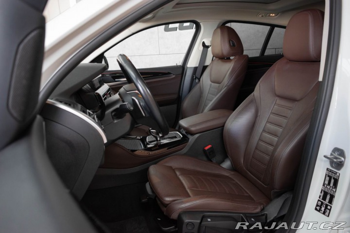 BMW X4 xD30d 210kW*HEAD-UP*TAŽNÉ 2022