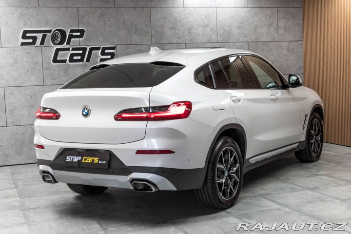 BMW X4 xD30d 210kW*HEAD-UP*TAŽNÉ 2022