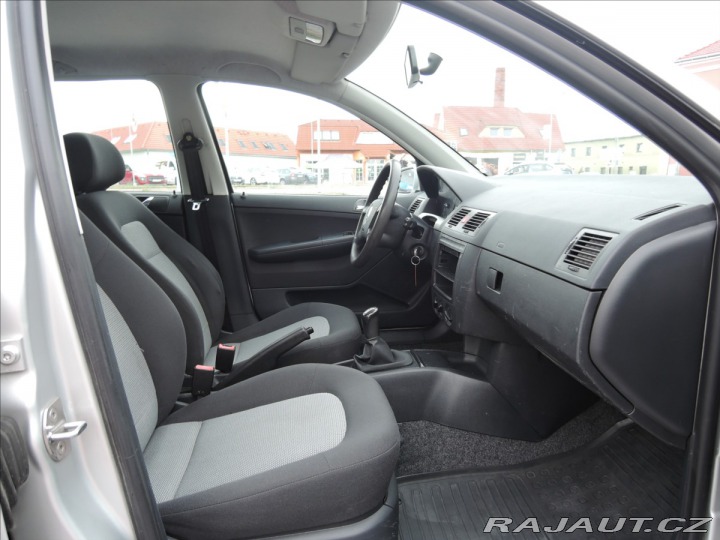 Škoda Fabia 1,9 SDI LunaTažné Klima S 2004