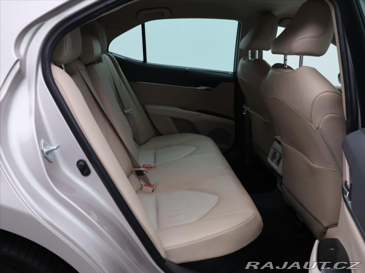 Toyota Camry 2.5 Hybrid 131kW Executiv 2019