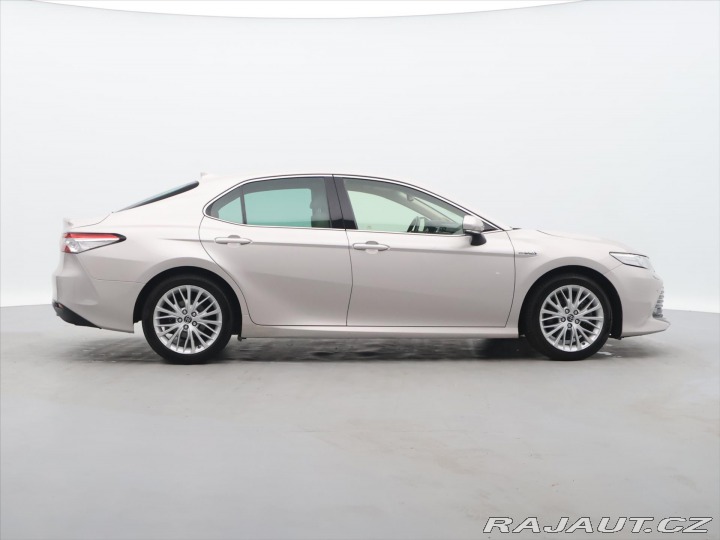 Toyota Camry 2.5 Hybrid 131kW Executiv 2019